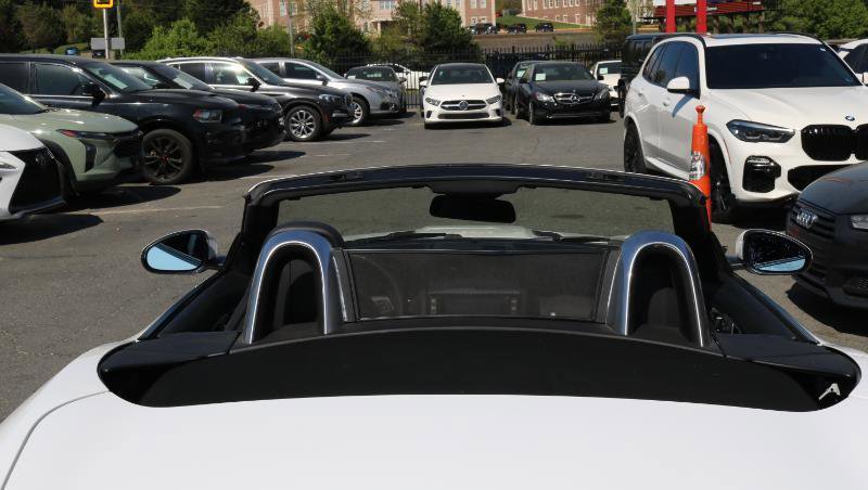 Used 2017 Jaguar F-TYPE Convertible image 8
