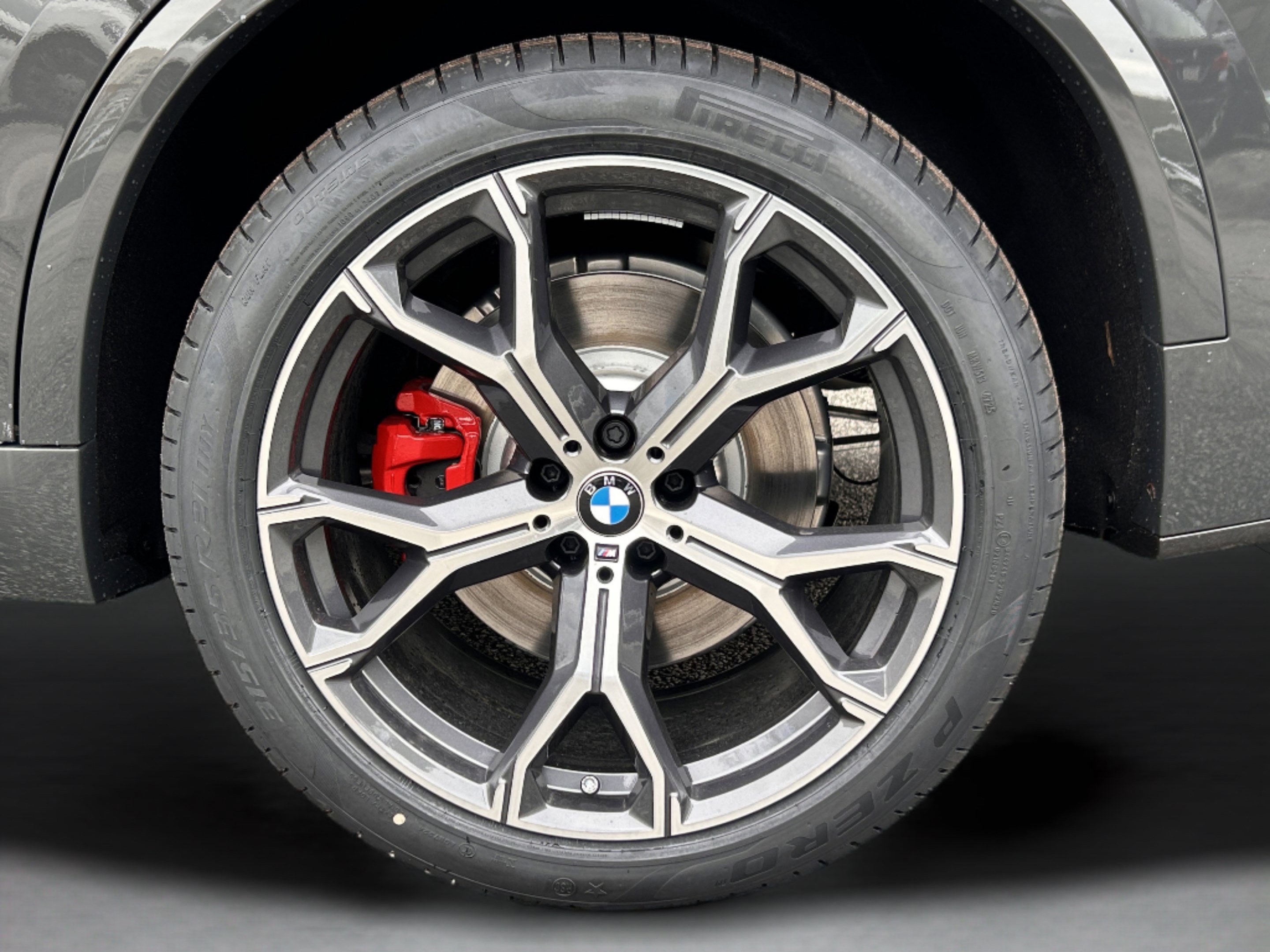 Used 2026 BMW X5 xDrive50e w/ M Sport Package AWD/4WD image 38
