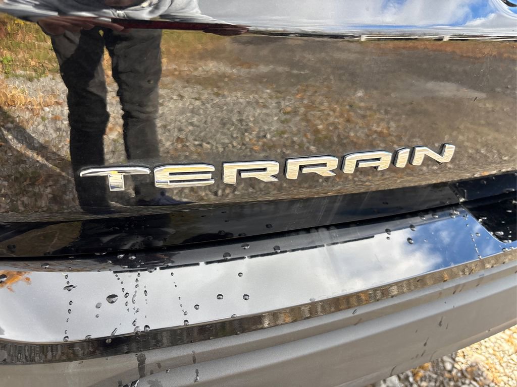 Used 2022 GMC Terrain SLE w/ Driver Convenience Package image 14