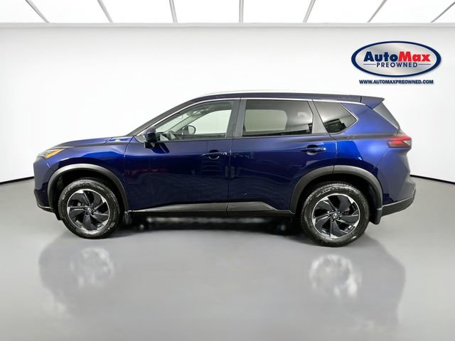 Used 2024 Nissan Rogue SV w/ SV Premium Package image 9