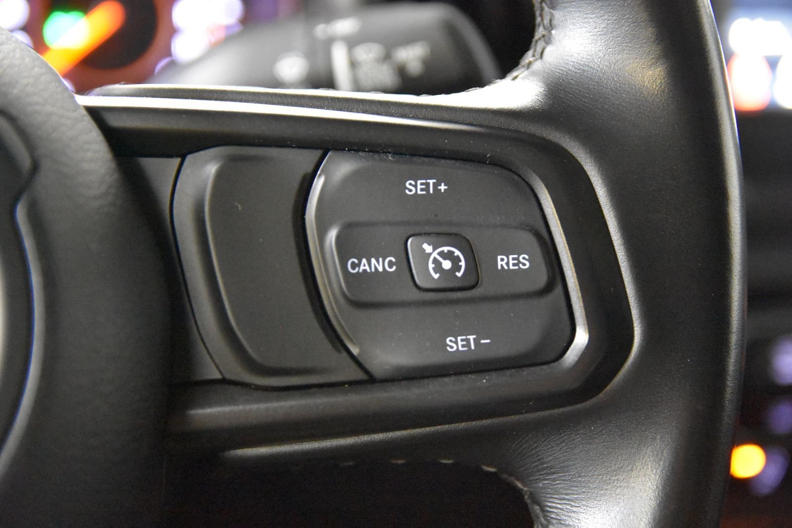 Used 2022 Jeep Gladiator Sport AWD/4WD image 15