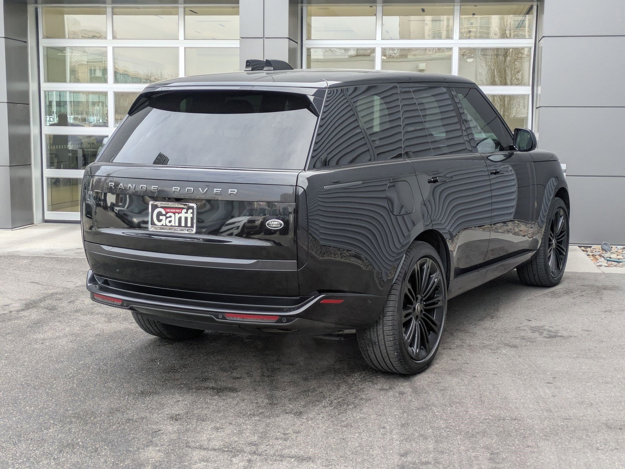 Used 2023 Land Rover Range Rover SE image 7