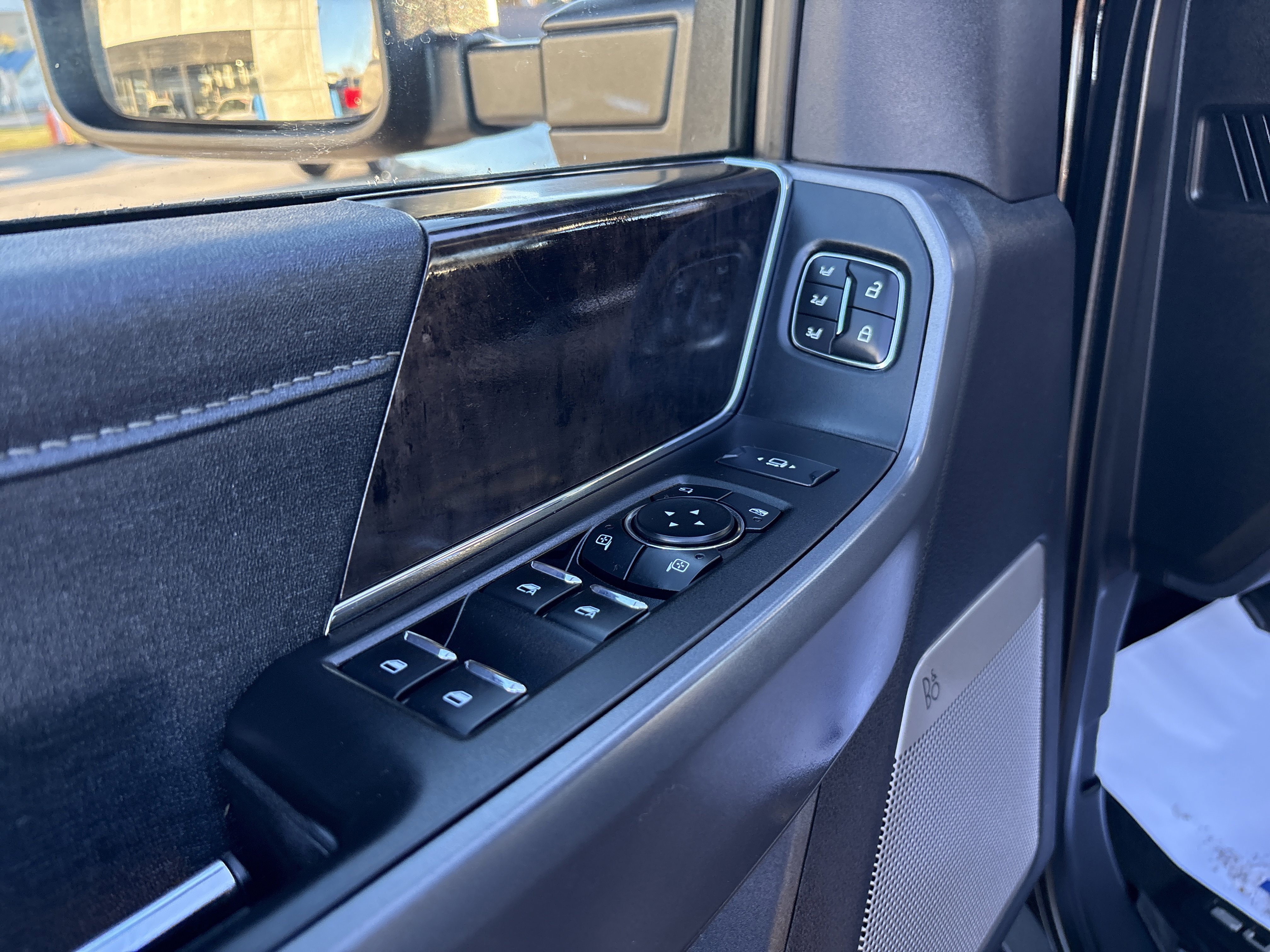 Used 2023 Ford F250 Lariat w/ Tremor Off-Road Package image 14