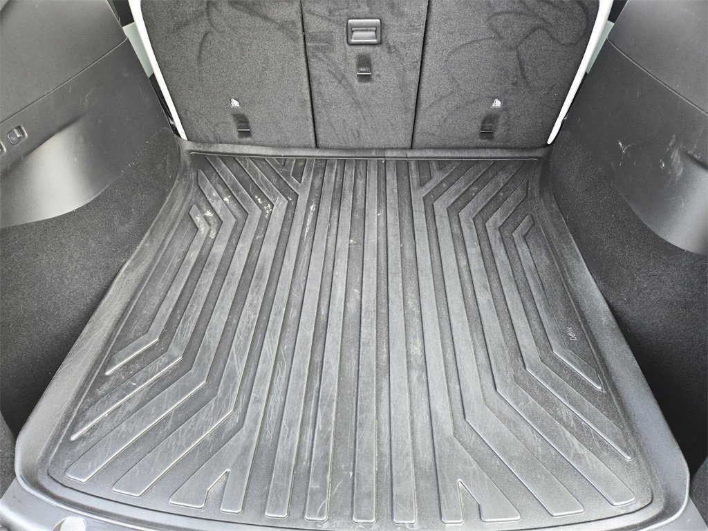 Used 2021 Tesla Model Y 2WD image 32