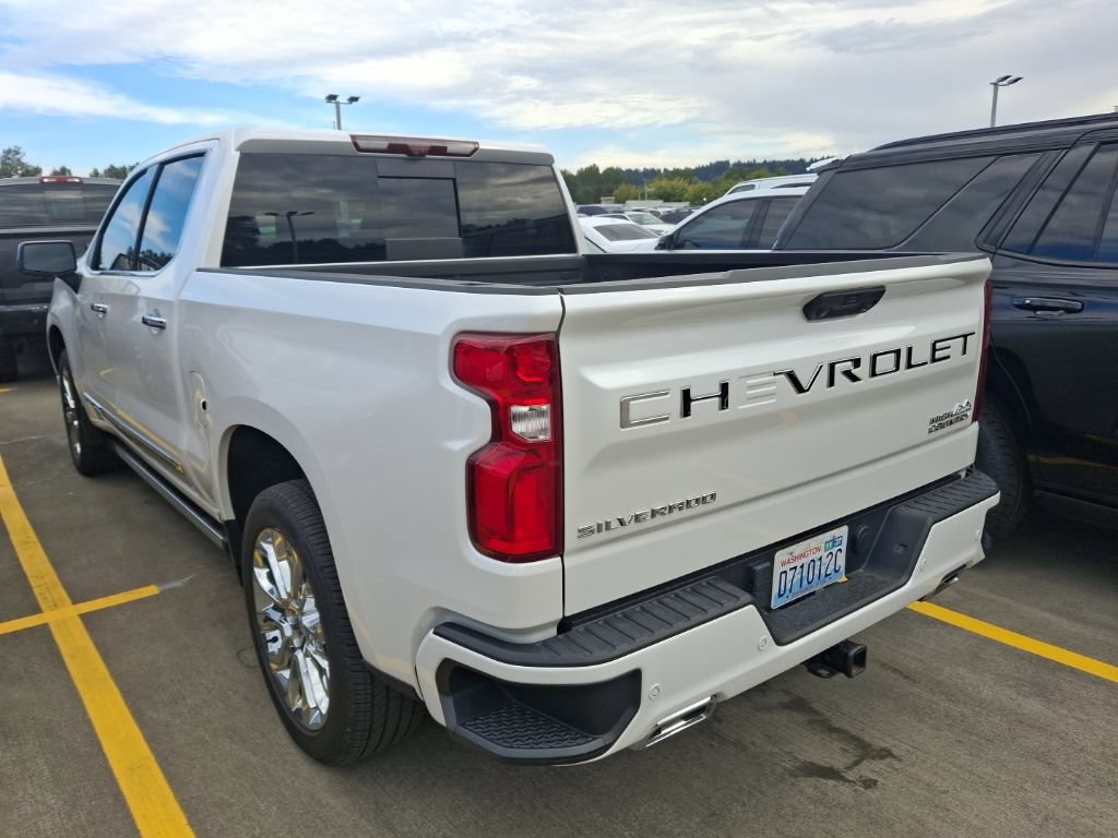 Certified 2023 Chevrolet Silverado 1500 High Country w/ High Country Premium Package AWD/4WD image 5