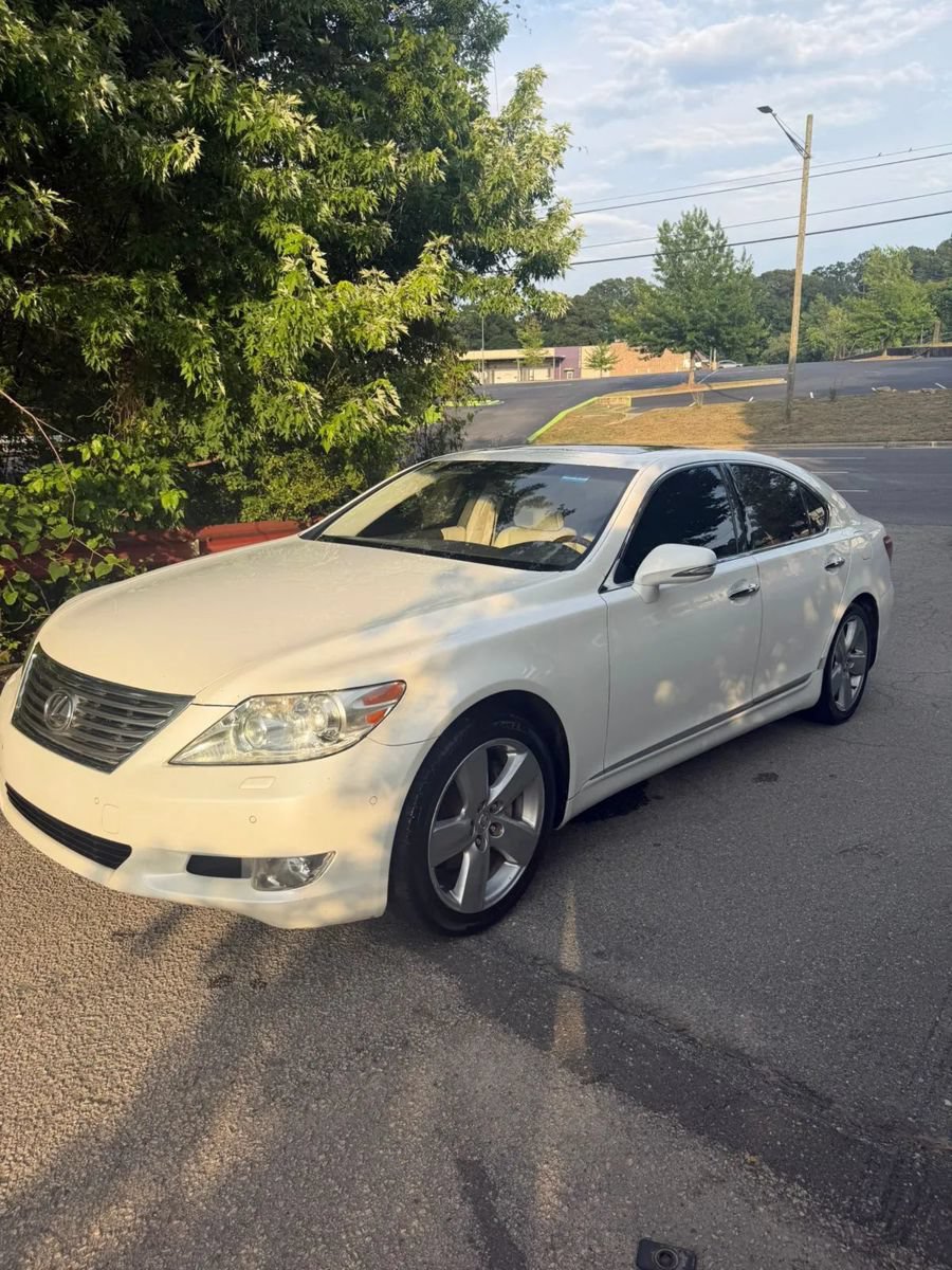 Used 2010 Lexus LS 460 RWD image 1