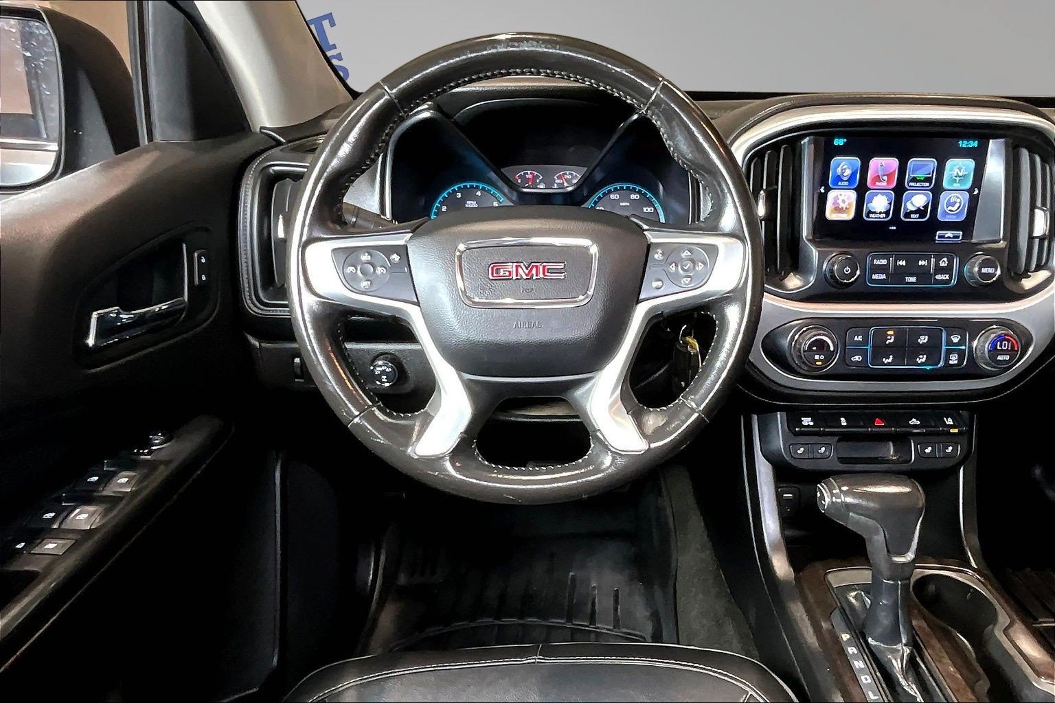 Used 2018 GMC Canyon SLT w/ Driver Alert Package AWD/4WD image 10