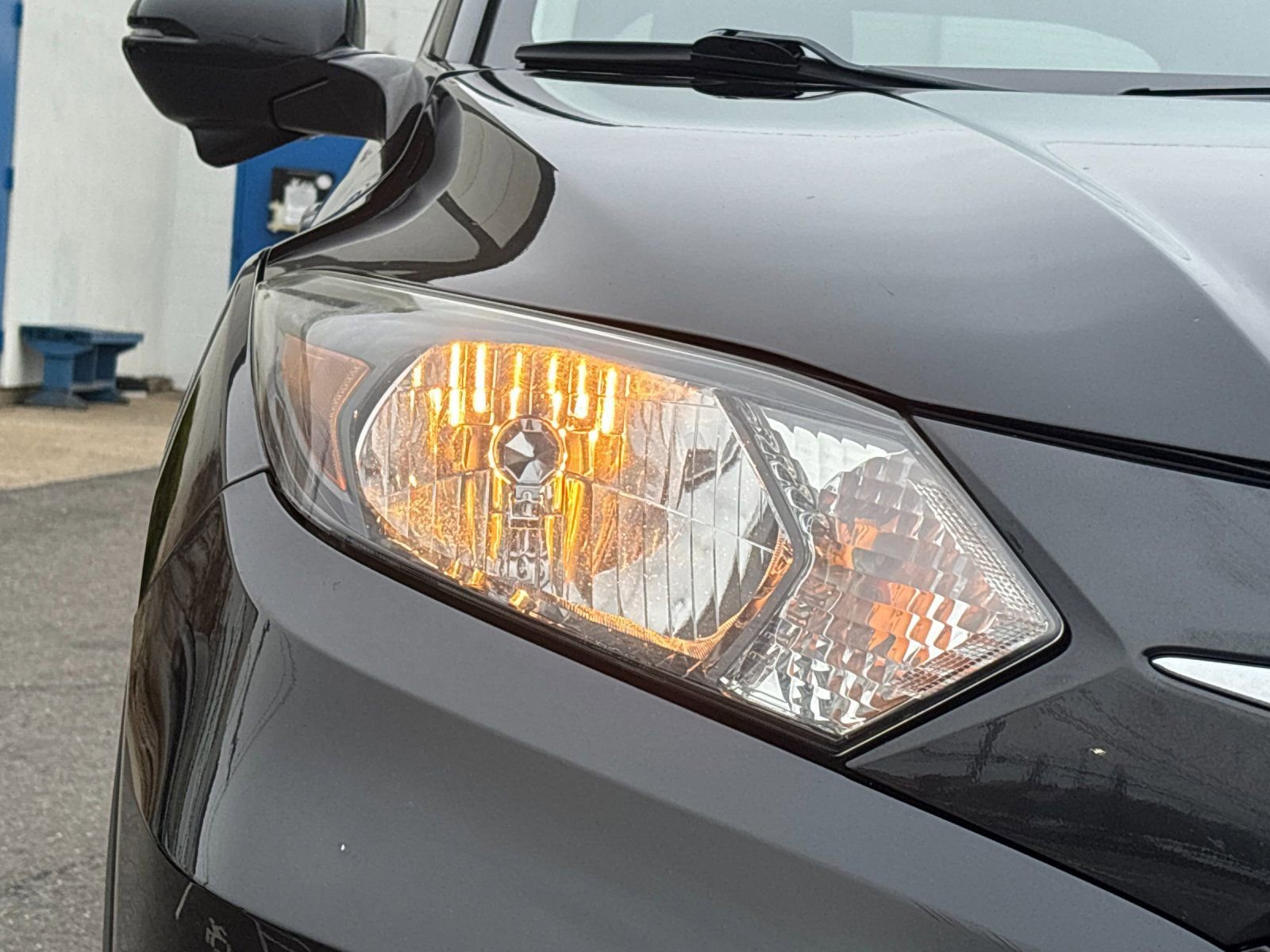 Used 2017 Honda HR-V EX-L image 29