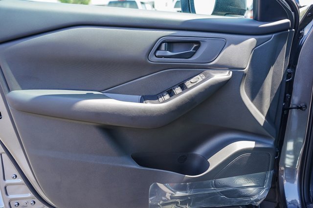 New 2026 Nissan Rogue S image 21