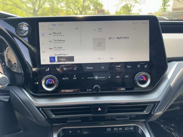 Certified 2025 Lexus TX 500h AWD image 26