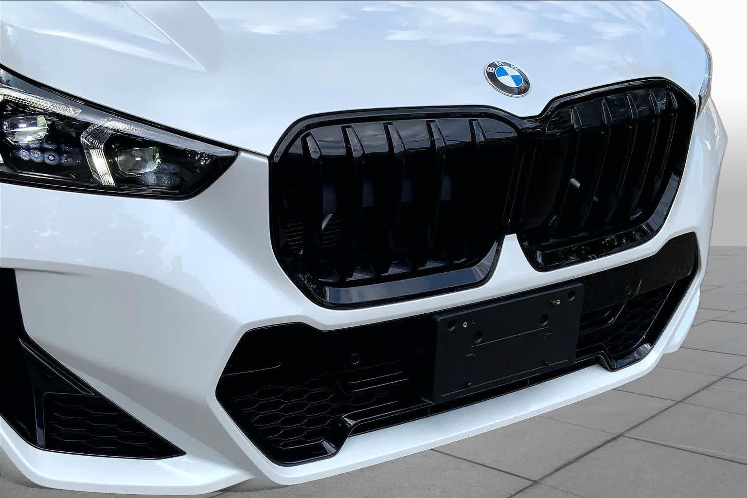 Used 2024 BMW X1 xDrive28i w/ M Sport Package AWD/4WD image 29