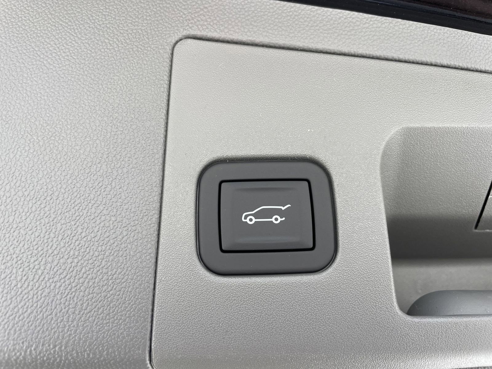 New 2025 Cadillac XT5 Premium Luxury image 7