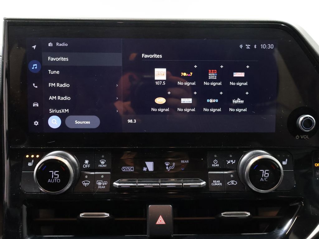 Used 2024 Toyota Highlander XLE image 29