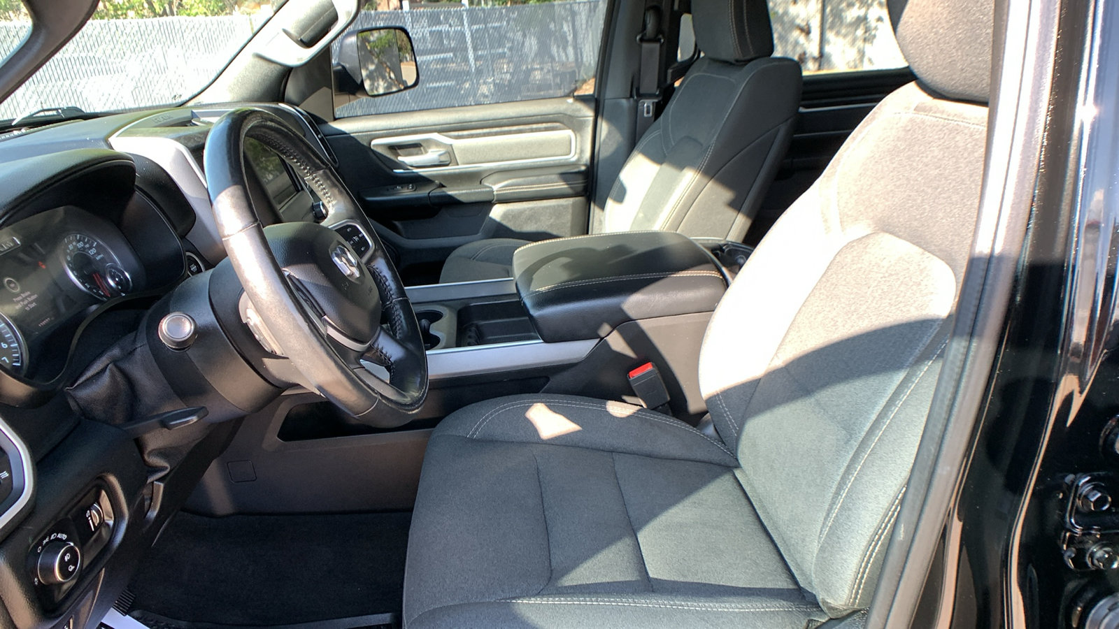 Used 2020 RAM 1500 Big Horn AWD/4WD image 13