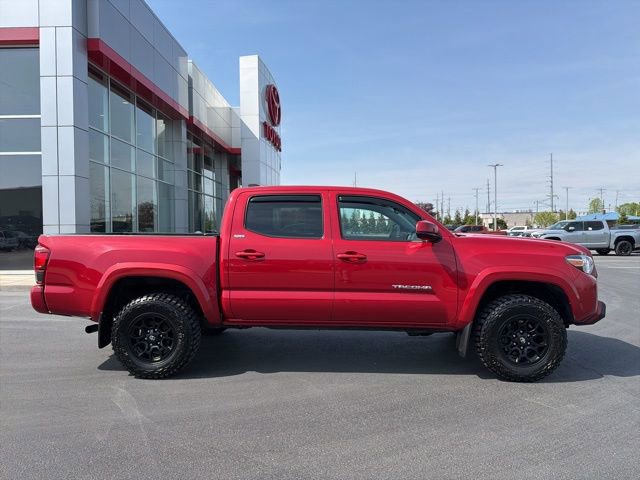 Certified 2020 Toyota Tacoma SR5 AWD/4WD image 8