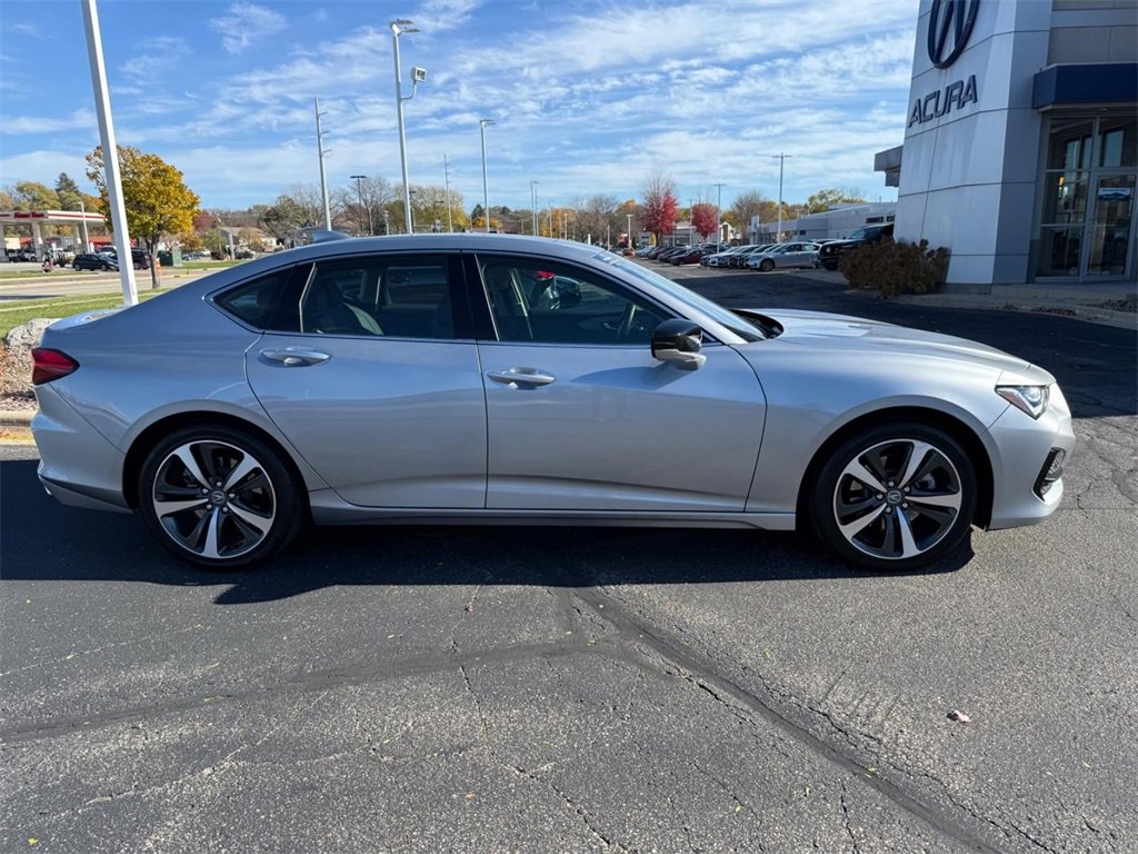 Certified 2025 Acura TLX w/ Technology Package image 2