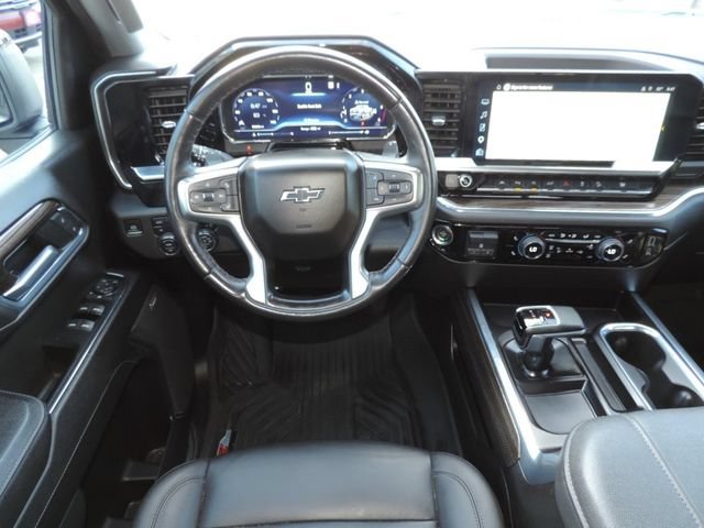 Used 2023 Chevrolet Silverado 1500 RST AWD/4WD image 25