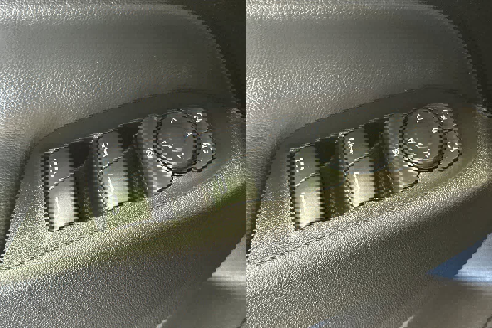 Used 2021 Chevrolet Equinox LT w/ Driver Convenience Package image 14