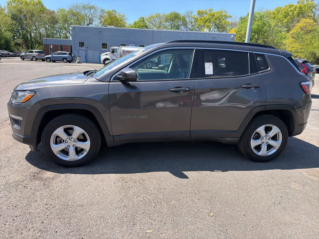 Used 2018 Jeep Compass Latitude w/ Popular Equipment Group AWD/4WD image 7