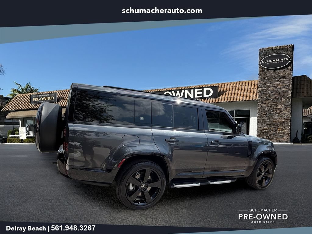 Used 2023 Land Rover Defender 130 X-Dynamic SE AWD/4WD image 7