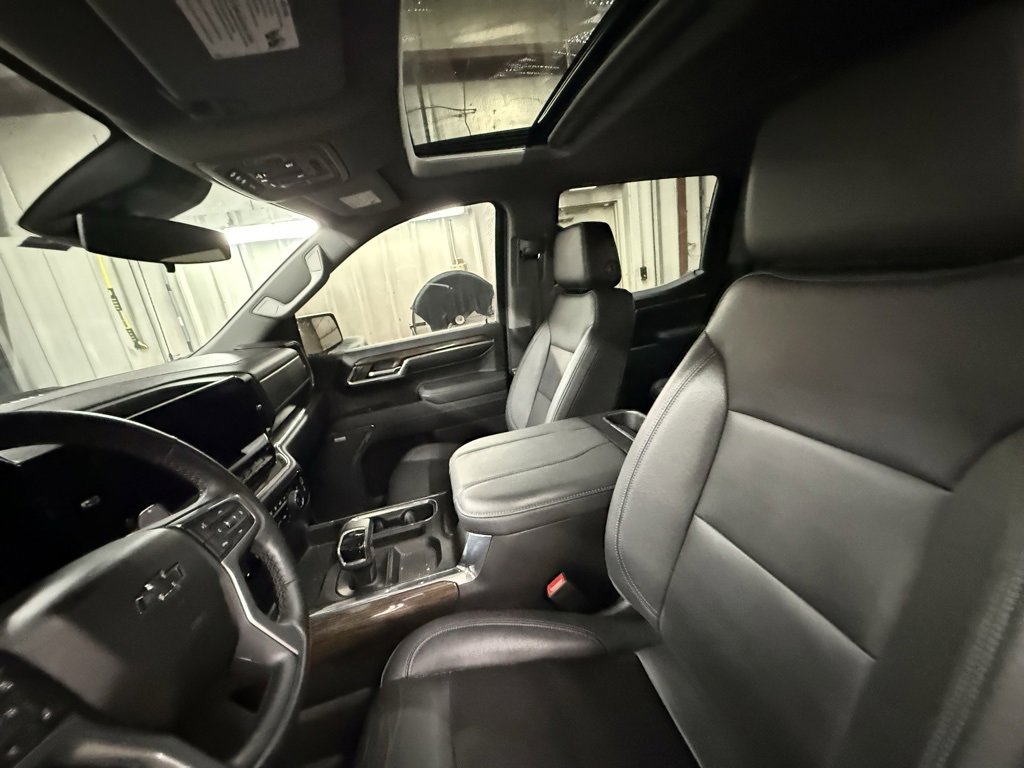 Used 2023 Chevrolet Silverado 1500 LT Trail Boss w/ Convenience Package II image 10