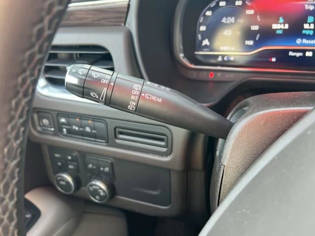 Used 2023 Chevrolet Tahoe LT image 28