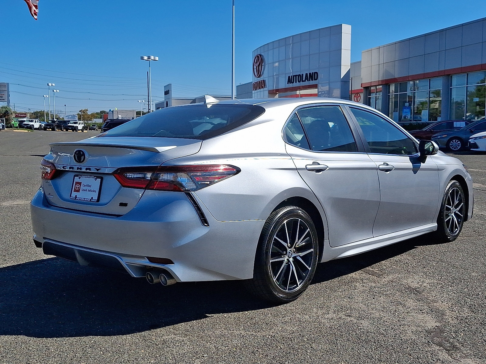 Certified 2023 Toyota Camry SE image 7