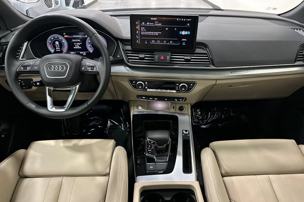 Used 2025 Audi Q5 2.0T Premium w/ Convenience Plus Package AWD/4WD image 15