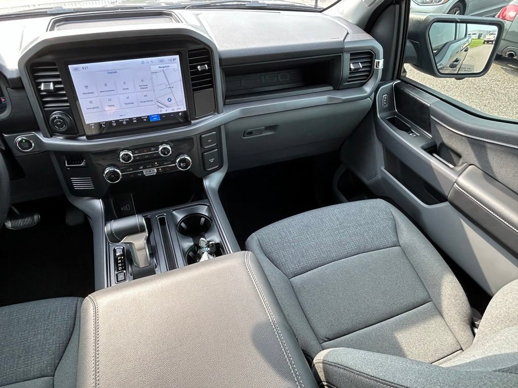 Used 2025 Ford F150 Lightning XLT AWD/4WD image 11