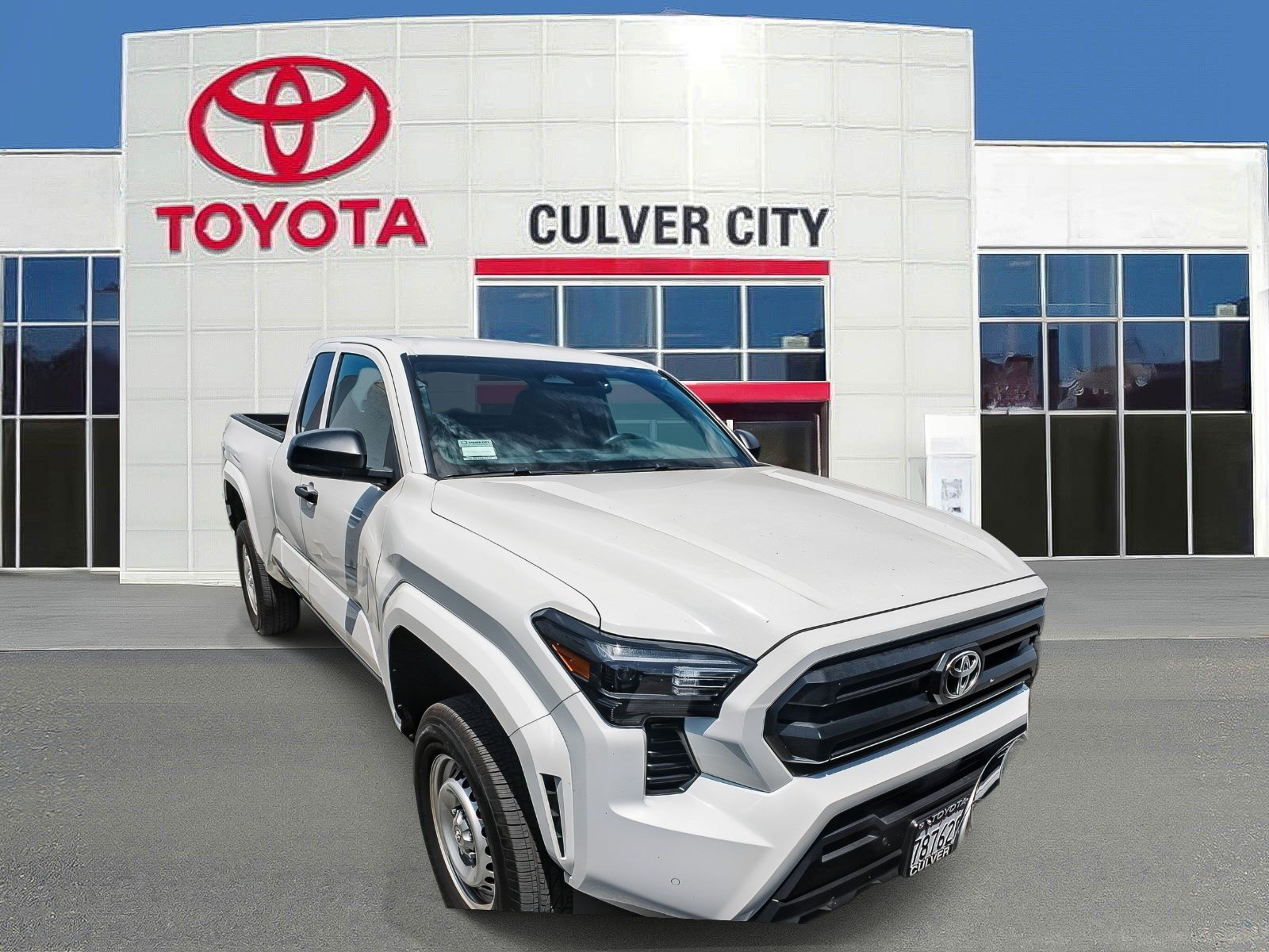 Used 2025 Toyota Tacoma SR RWD image 1