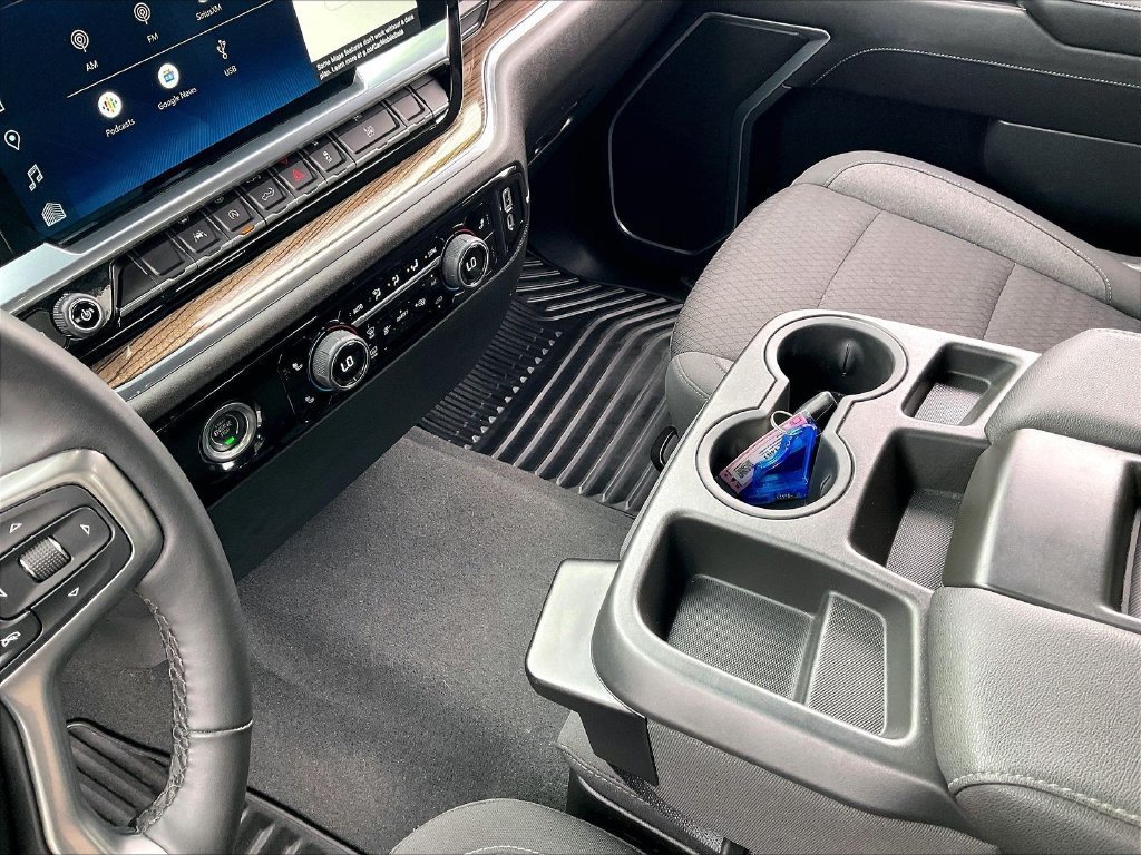Used 2023 Chevrolet Silverado 1500 RST AWD/4WD image 19