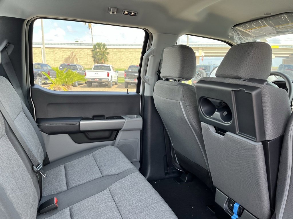 New 2026 Ford F350 4x4 Crew Cab Super Duty image 18