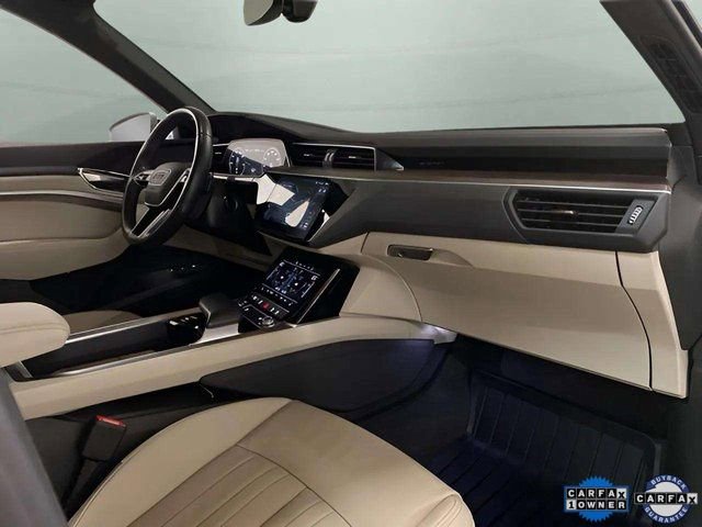 Used 2024 Audi Q8 e-tron Premium image 72