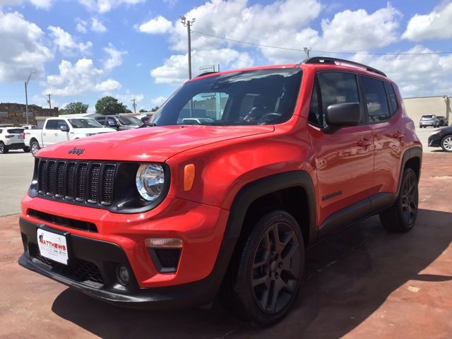 Used 2021 Jeep Renegade Latitude image 1