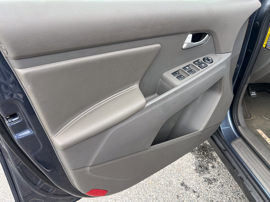 Used 2015 Kia Sportage LX image 11