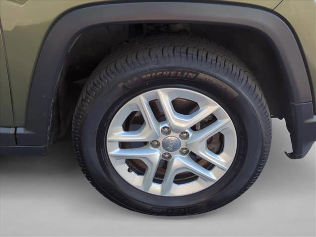 Used 2018 Jeep Compass Sport w/ Tech Group image 28