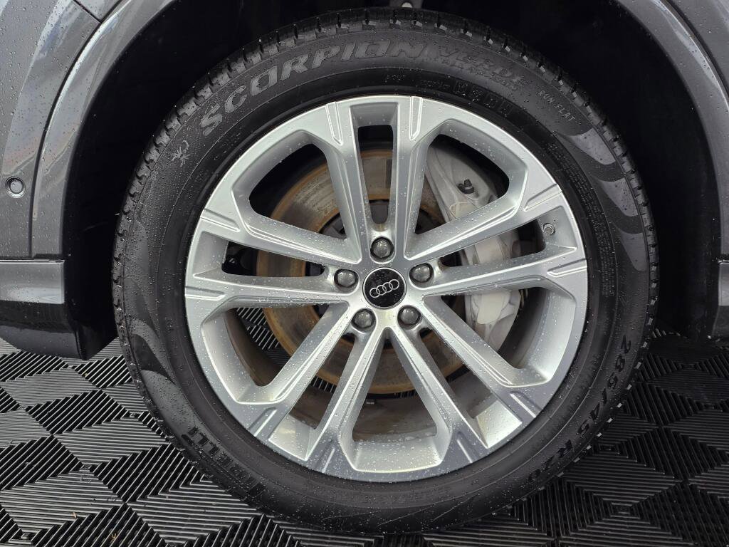 Used 2025 Audi Q7 3.0T Premium Plus image 11