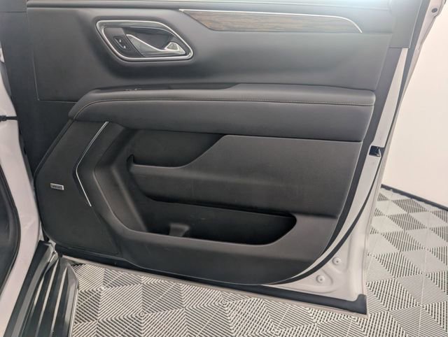 Used 2024 Chevrolet Tahoe Premier AWD/4WD image 35