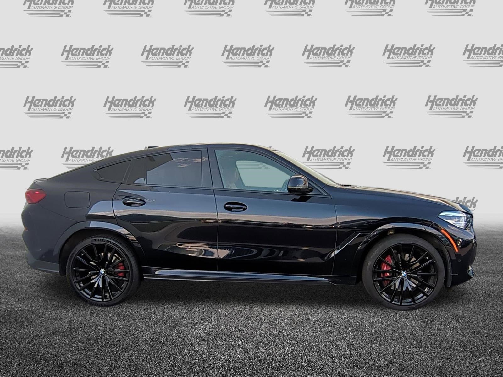 Used 2022 BMW X6 xDrive40i w/ M Sport Package image 10