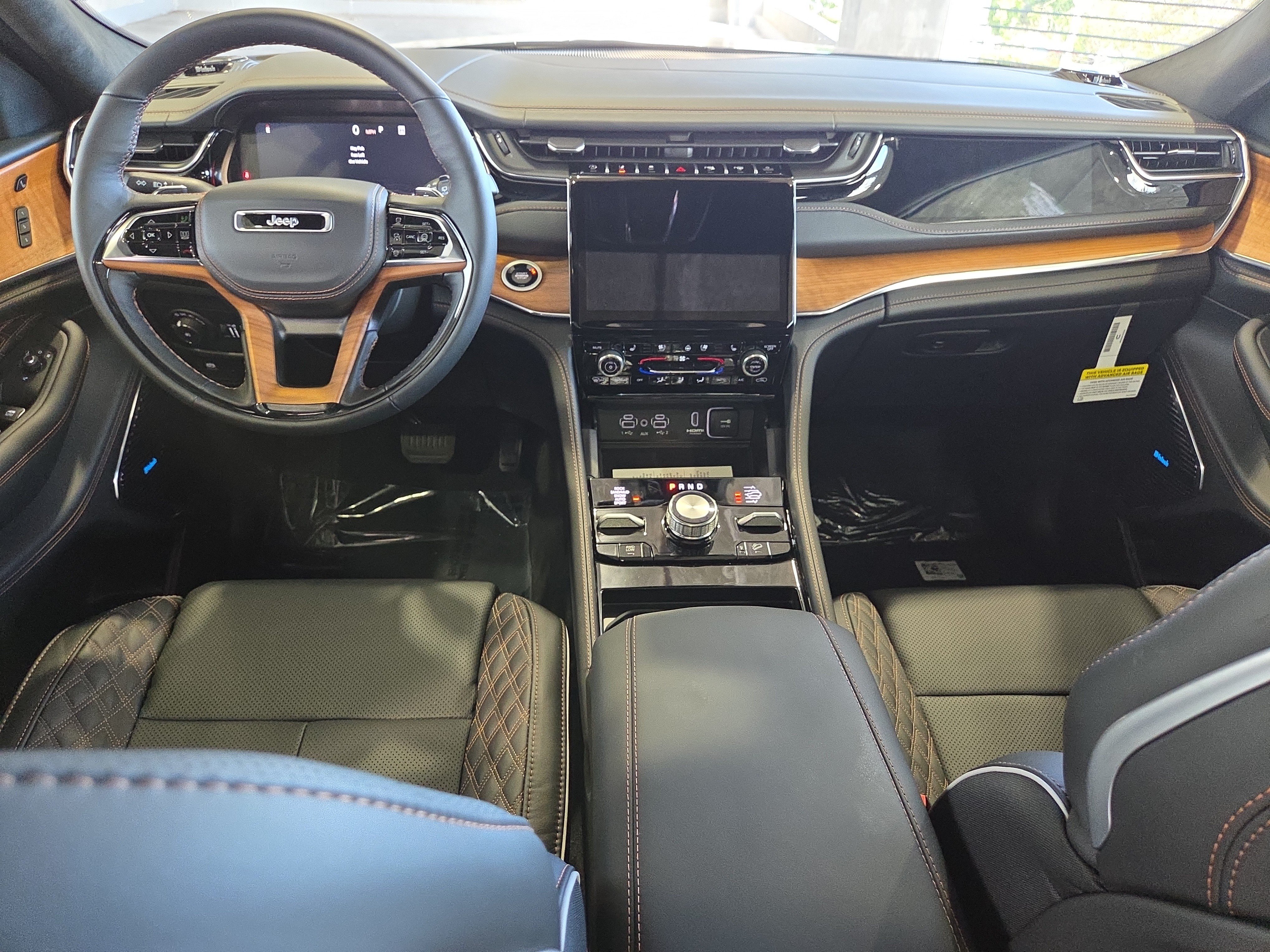 New 2025 Jeep Grand Cherokee L Summit AWD/4WD image 14