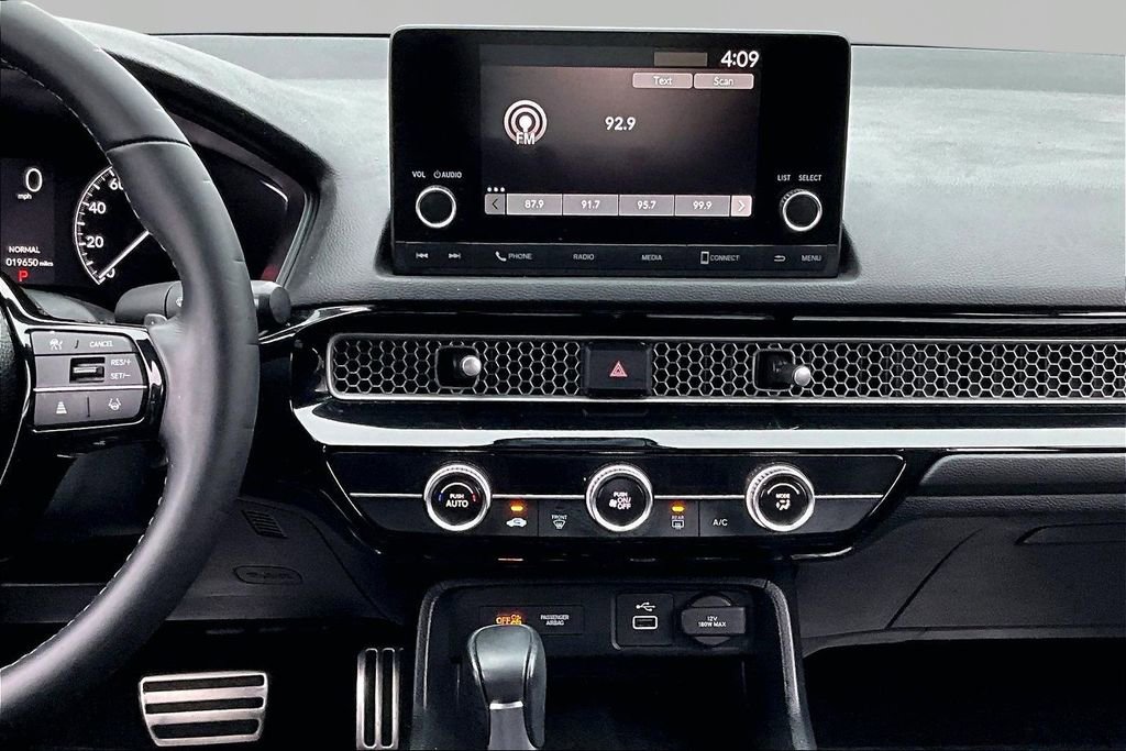 Used 2023 Honda Civic Sport image 10