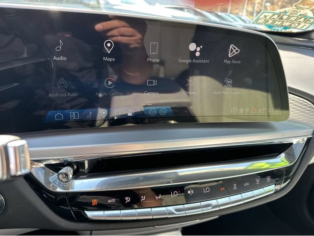 Certified 2024 Cadillac Lyriq Luxury RWD image 20