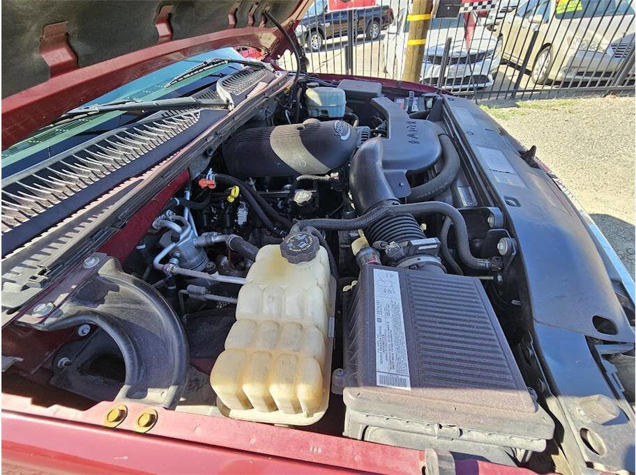 Used 2005 GMC Yukon 2WD image 39