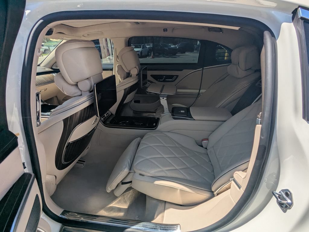 Certified 2023 Mercedes-Benz Maybach S 680 4MATIC image 27