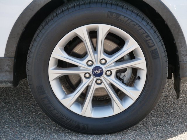Used 2018 Ford Escape SE FWD image 9
