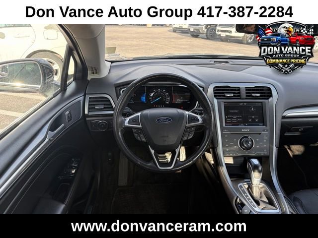 Used 2015 Ford Fusion Titanium image 14