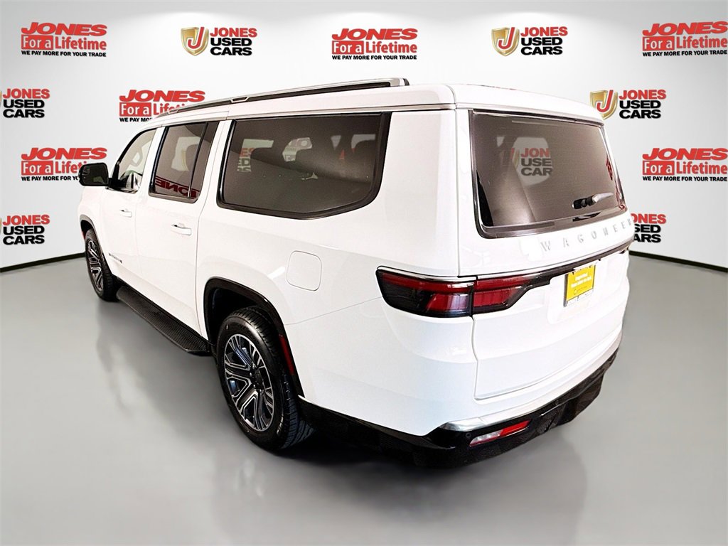 Used 2024 Jeep Wagoneer L Series II w/ Flexible Seating Group image 2