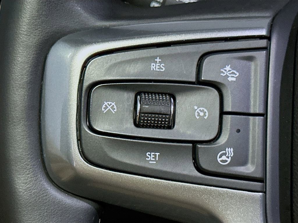 Used 2023 Chevrolet Tahoe Premier AWD/4WD image 34