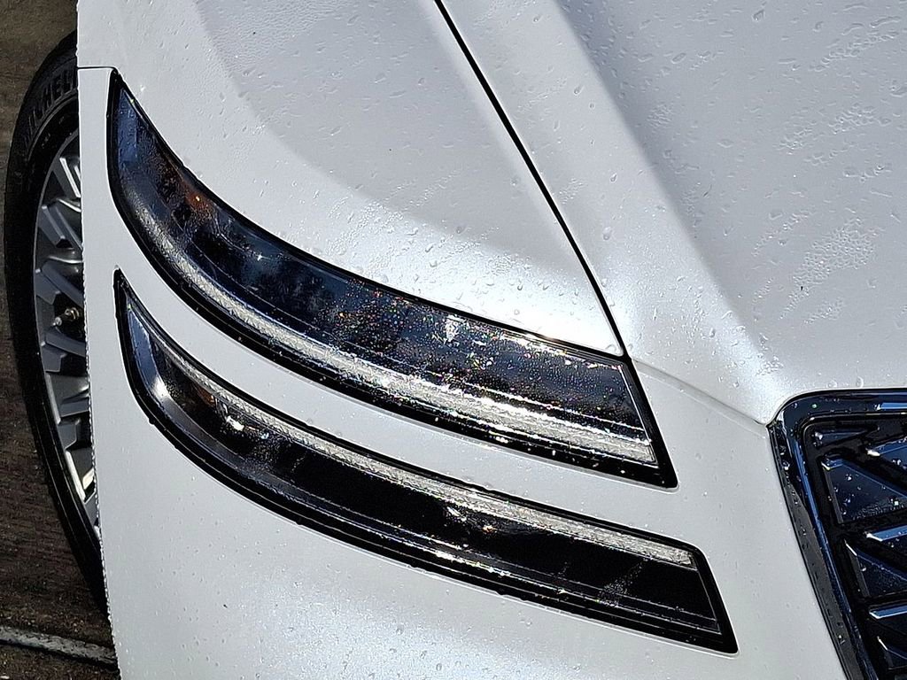 Used 2024 Genesis G80 image 28