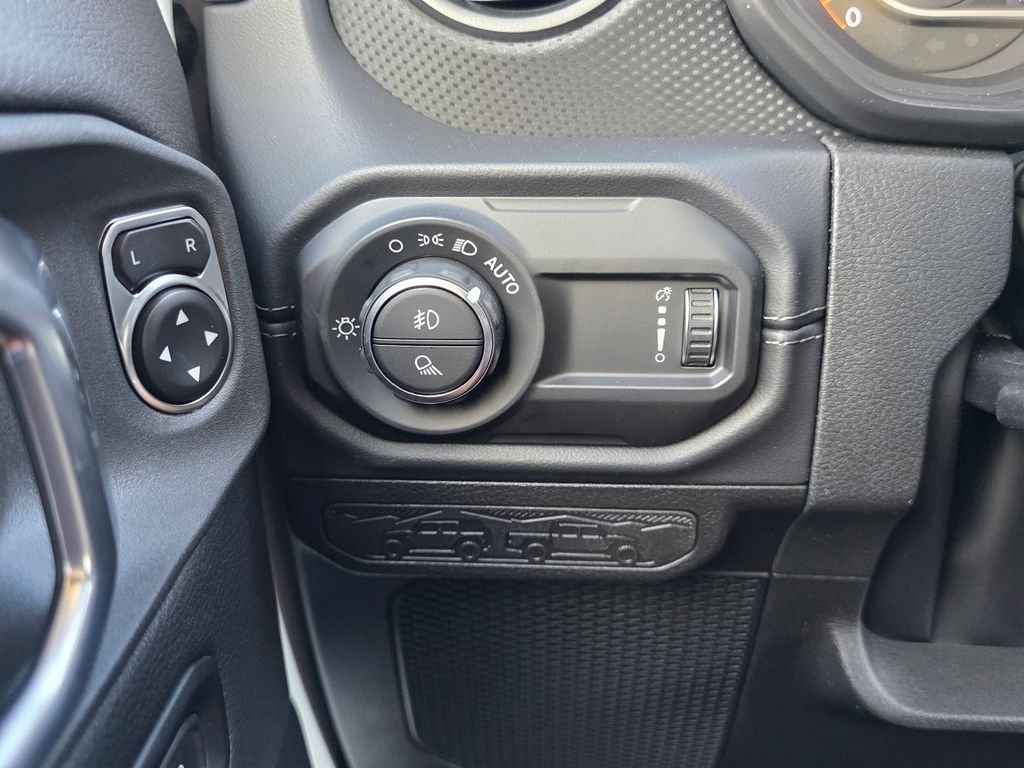 New 2026 Jeep Gladiator Rubicon AWD/4WD image 22